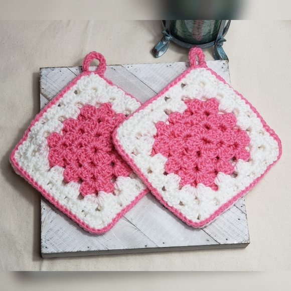 Handmade Potholders Pink White Crocheted NWT - Picture 1 of 2